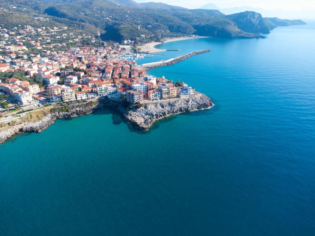 La Dimora Sul Mare Acomodação com café da manhã Marina di Camerota Exterior foto